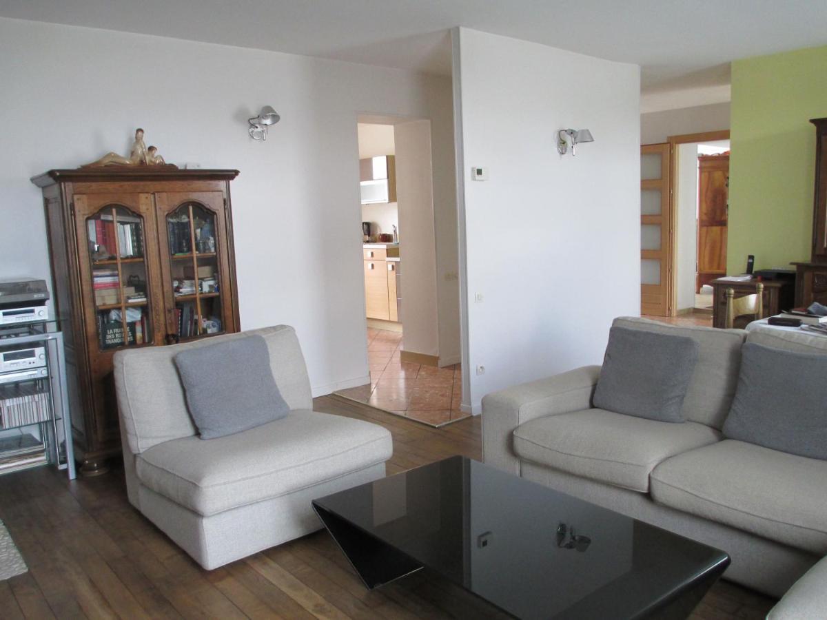 Chambre D'Hotes B&B Moncel-sur-Seille Exteriör bild